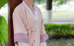 巨大乳の揉んで乳榨り